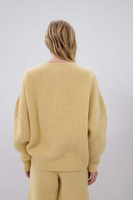 Baserange Mea Pullover - Polv Yellow