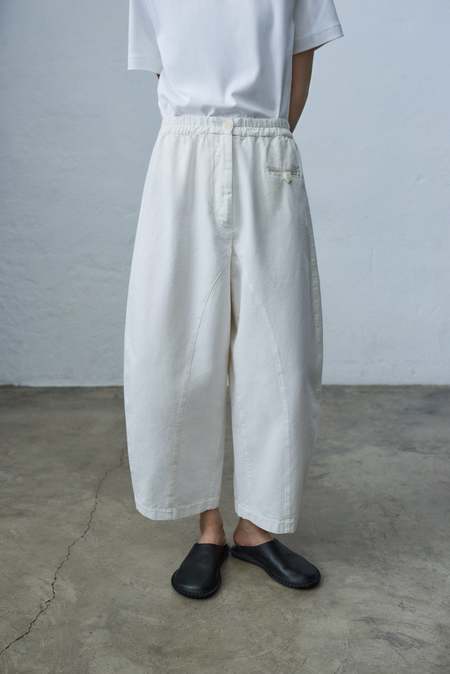 Curved Pocket Pants, Off White
