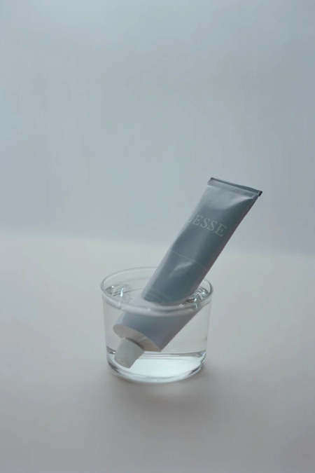 Lesse Refining Cleanser