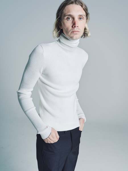 Ernest W. Baker Wool Ribbed Turtle Neck - White